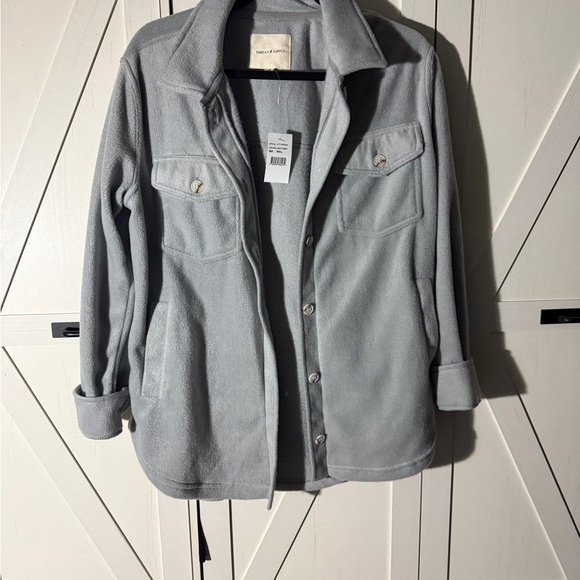 NWT Thread & Supply Light Gray Fleece Jacket - Picture 3 of 4